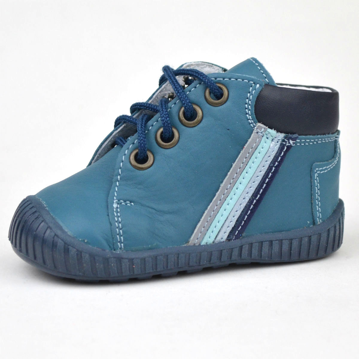 Maus fűzős első lépés cipő fiús kék színben, színes csíkkal az oldalán